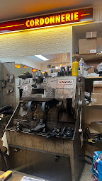 Photo n°4 de Serrurerie Cordonnerie des Batignolles à Paris ()