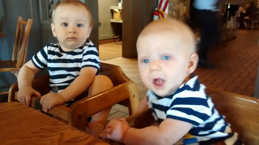 American Restaurant «Cracker Barrel Old Country Store», reviews and photos, 407 Beltline Rd SW, Decatur, AL 35601, USA