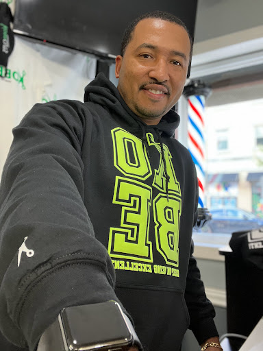 Barber Shop «KobeCuts Barbershop», reviews and photos, 197 Martin Luther King Dr, Jersey City, NJ 07305, USA