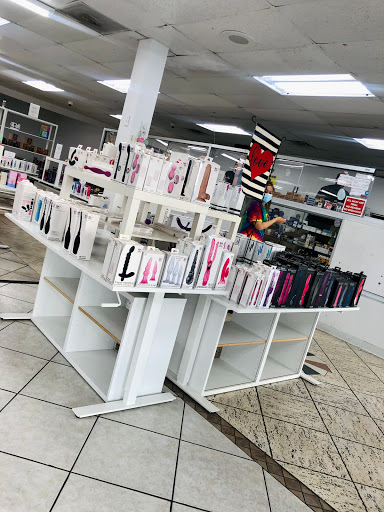 Lingerie Store «Katz Stores - West Road», reviews and photos, 9820 North Fwy B, Houston, TX 77037, USA