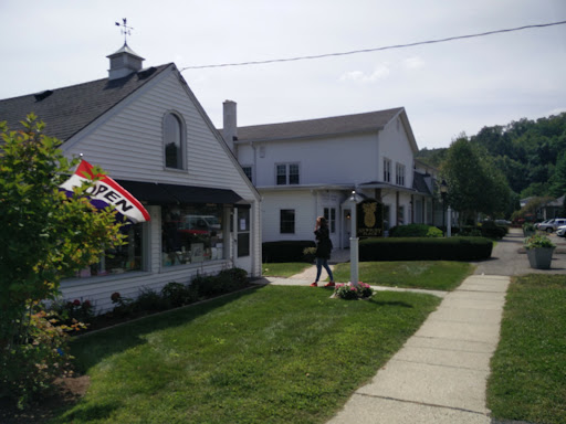 Grocery Store «Washington Food Market Inc», reviews and photos, 5 Bryan Hall Plaza, Washington Depot, CT 06794, USA