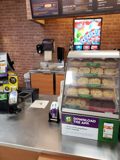 Department Store «Walmart Supercenter», reviews and photos, 23500 NE Sandy Blvd, Wood Village, OR 97060, USA