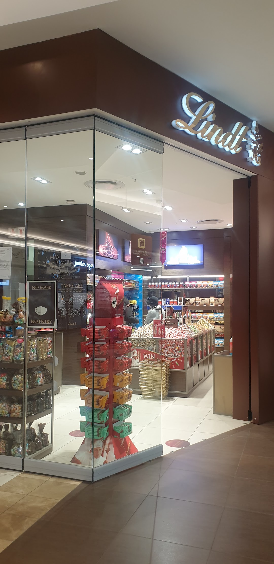 LINDT Chcolate Boutique - Rosebank Mall