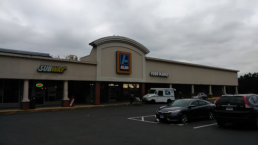 Supermarket «ALDI», reviews and photos, 693 Farmington Ave, New Britain, CT 06053, USA