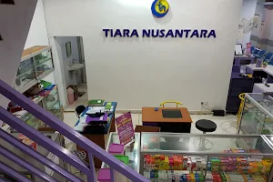 Dental Care & Pharmacy Tiara Nusantara image