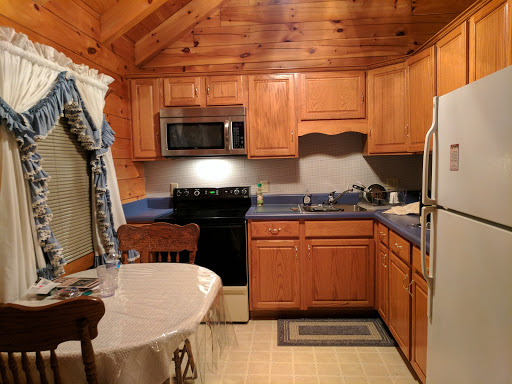 Resort «Smoke Hole Caverns», reviews and photos, 8290 N Fork Hwy, Cabins, WV 26855, USA