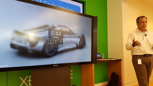 Computer Store «Microsoft Store - St. Johns Town Center», reviews and photos, 4791 River City Dr #113, Jacksonville, FL 32246, USA