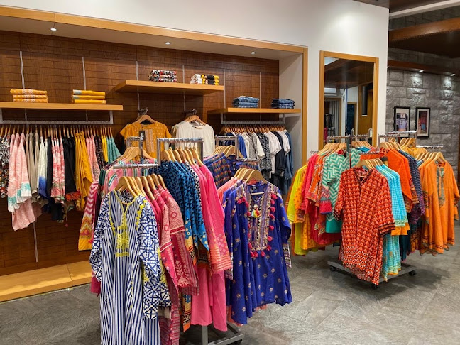 Khaadi Stratford - Clothing store