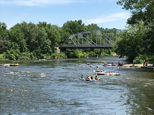 Canoe & Kayak Store «Cannon Falls Canoe and Bike Rental», reviews and photos, 615 N 5th St, Cannon Falls, MN 55009, USA