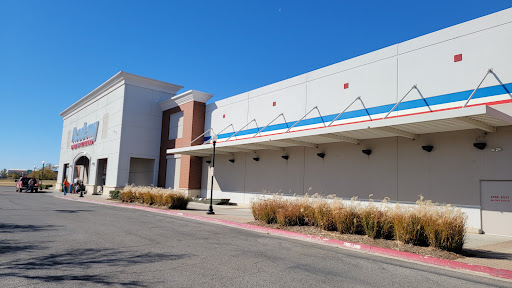 Sporting Goods Store «Academy Sports + Outdoors», reviews and photos, 2010 24th Ave NW, Norman, OK 73069, USA