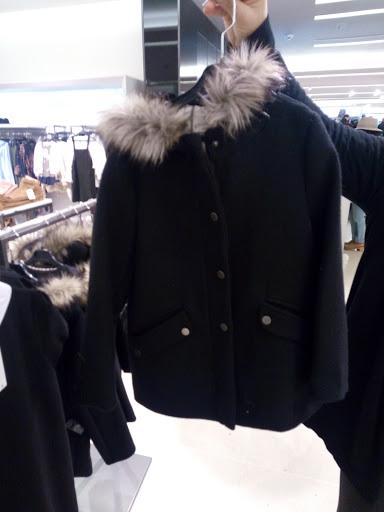 Stores to buy women's coats Nice