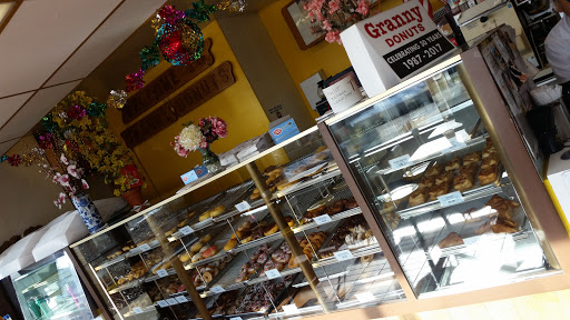 Donut Shop «Granny Donuts», reviews and photos, 1555 S Robert St, St Paul, MN 55118, USA