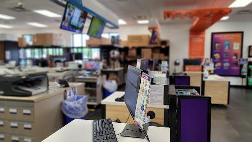 Print Shop «FedEx Office Print & Ship Center», reviews and photos, 4700 Oleander Dr, Wilmington, NC 28403, USA