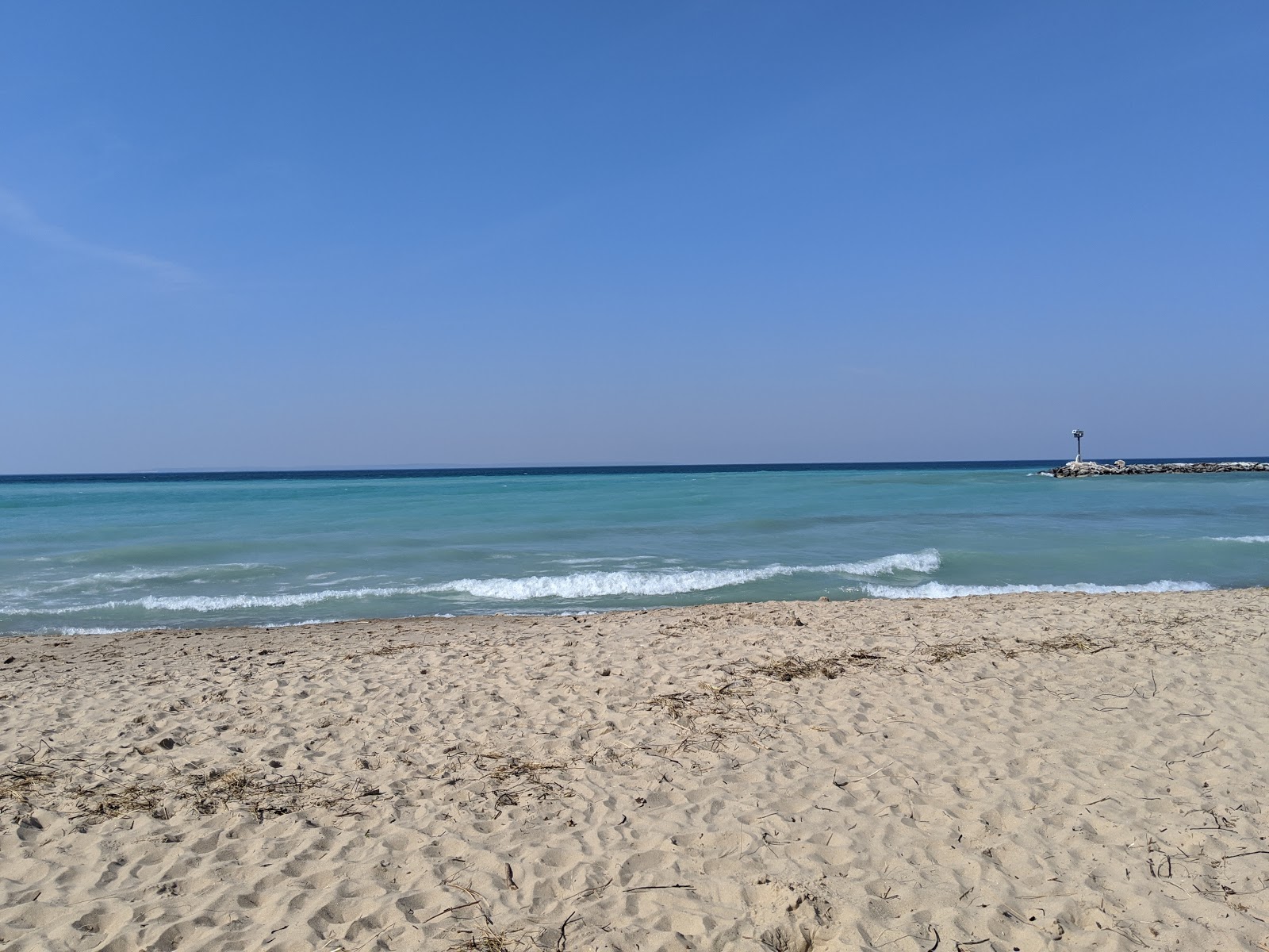 Foto de Van's Beach - lugar popular entre os apreciadores de relaxamento