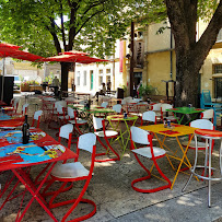 Atmosphère du Restaurant La Table de Chez Mulot à Saint-Rémy-de-Provence - n°7