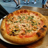 Pizza du Restaurant italien Il Gigolo à Paris - n°4