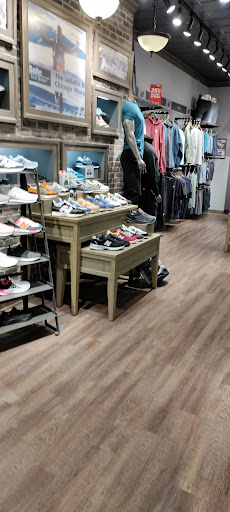 Shoe Store «New Balance Portland», reviews and photos, 7385 SW Bridgeport Rd, Tigard, OR 97224, USA