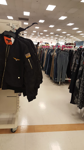 Department Store «Marshalls», reviews and photos, 13007 Lee Jackson Memorial Hwy, Fairfax, VA 22033, USA