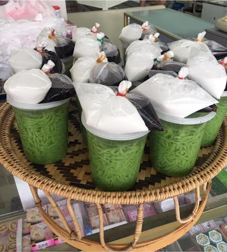 Asian Grocery Store «Asian Supermarket & Gifts Inc», reviews and photos, 4295 E Main St, Columbus, OH 43213, USA