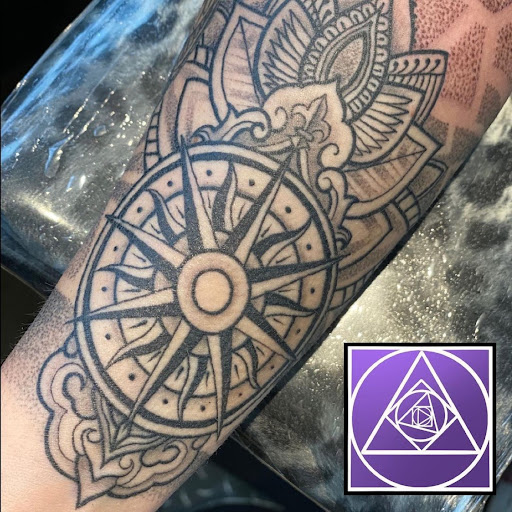 Explore upper arm men tattoo ideas, creative tattoo ideas in Virginia Beach, available at Studio Evolve