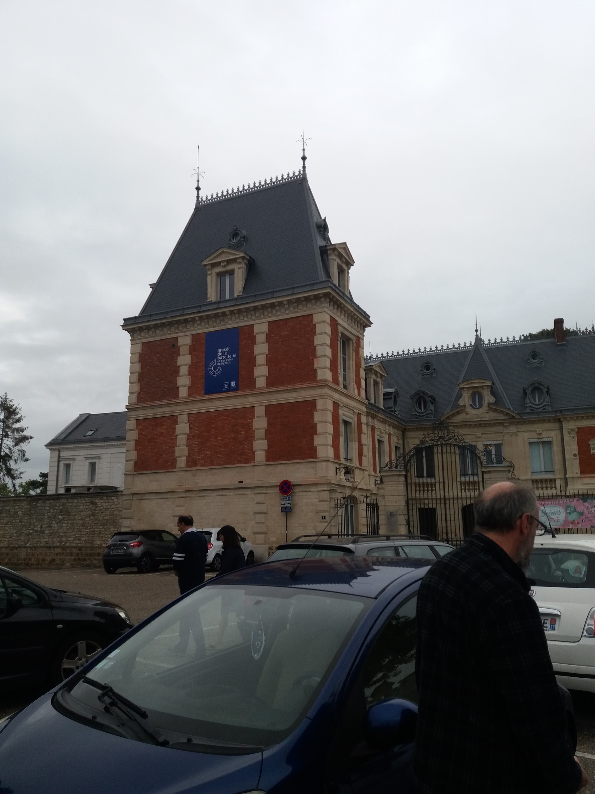 Photo n° 3 de l'avis de Narguisse.o fait le 10/09/2017 à 07:31