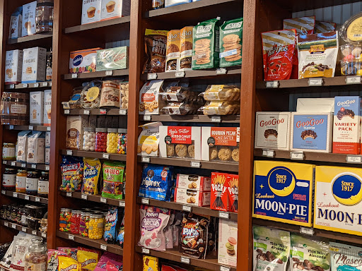 American Restaurant «Cracker Barrel Old Country Store», reviews and photos, 9214 Park W Blvd, Knoxville, TN 37923, USA