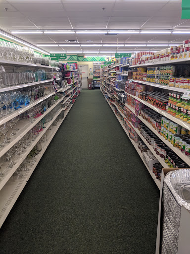Dollar Store «Dollar Tree», reviews and photos, 4651 Woodstock Rd #304, Roswell, GA 30075, USA