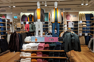 UNIQLO Alexanderplatz