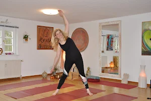 Yogaschule Astrid Wunder image