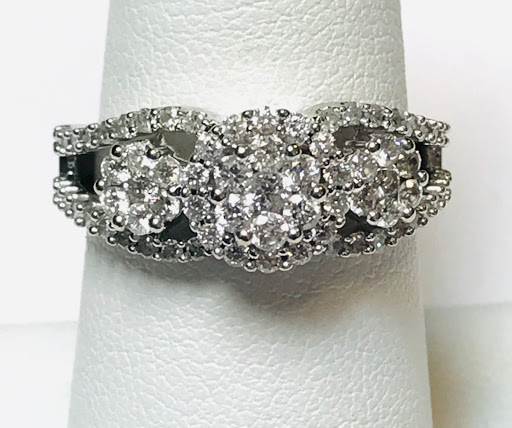 Pawn Shop «Maricopa Jewelry and Pawn», reviews and photos, 20800 N John Wayne Pkwy #109, Maricopa, AZ 85139, USA