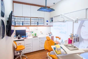 Casa Dental (AMK): Dental Implant and Invisalign Centre image