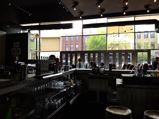 New American Restaurant «Rhyme or Reason», reviews and photos, 1938 W Division St, Chicago, IL 60622, USA