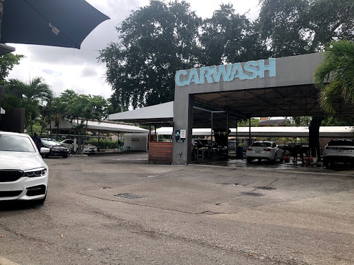Car Wash «Karma Carwash», reviews and photos, 7010 Biscayne Blvd #73, Miami, FL 33138, USA