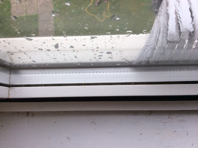 Comments and reviews of Brilliant Sheen Window Cleaning