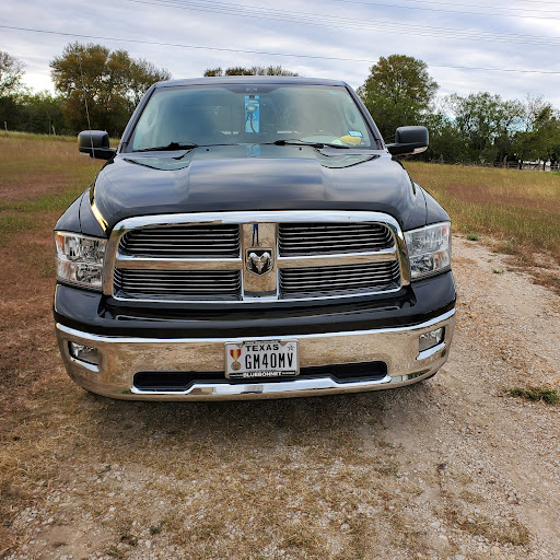 Used Car Dealer «Bluebonnet Chrysler Dodge», reviews and photos, 547 S Seguin Ave, New Braunfels, TX 78130, USA