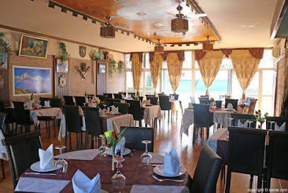 The Everest Denia Restaurant - Carr. de les Marines a Dénia, 71, 03700 Dénia, Alicante, Spain