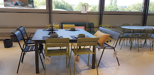 Photo n°10 de Showroom Vlaemynck - Fermob Mâcon à Charnay-lès-Mâcon ()
