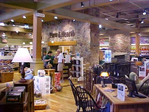 Home Goods Store «Plow & Hearth», reviews and photos, 11639 W Broad St, Richmond, VA 23233, USA