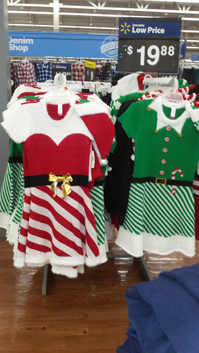 Discount Store «Walmart», reviews and photos, 44575 Mound Rd, Sterling Heights, MI 48314, USA