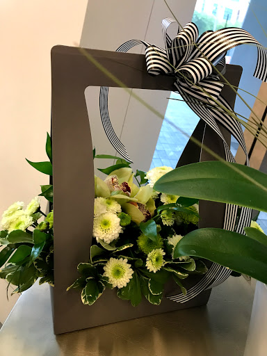 Florist «Flowers By Pouparina», reviews and photos, 1868 W Flagler St, Miami, FL 33135, USA