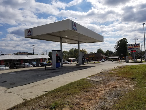 Convenience Store «In & Out Food Mart», reviews and photos, 911 Fayetteville St, Durham, NC 27701, USA