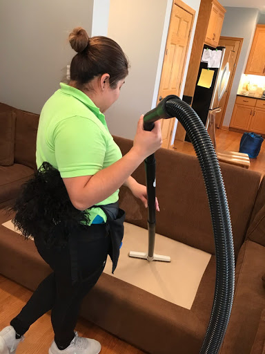 House Cleaning Service «Helping Hands Cleaning Services», reviews and photos, 381 N York St #12, Elmhurst, IL 60126, USA