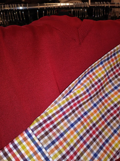 Clothing Store «K&G Fashion Superstore», reviews and photos, 511 W Eleven Mile Rd, Royal Oak, MI 48067, USA