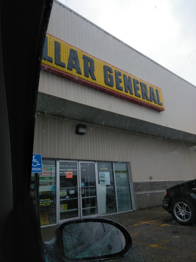 Discount Store «Dollar General», reviews and photos, 3000 N 13th St, Carter Lake, IA 51510, USA