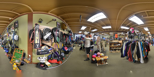 Sporting Goods Store «Superior Seconds Gear Exchange», reviews and photos, 96 Front St S, Issaquah, WA 98027, USA