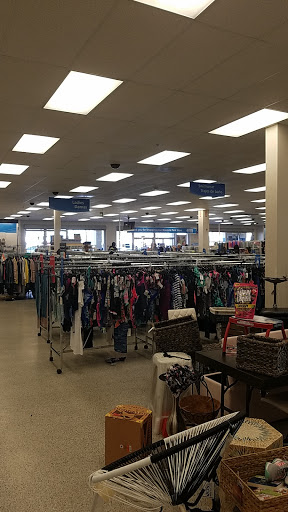 Clothing Store «Ross Dress for Less», reviews and photos, 12115 Biscayne Blvd, North Miami, FL 33181, USA