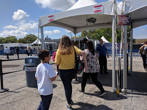 Off Track Betting Shop «Tampa Greyhound Track», reviews and photos, 8300 N Nebraska Ave, Tampa, FL 33604, USA