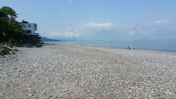 Foto di Tsikhisdziri beach con costa lunga e dritta