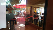 Atmosphère du Restauration rapide Take Away Burger à Les Deux Alpes - n°4