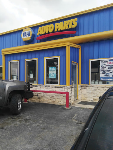 Auto Parts Store «NAPA Auto Parts - Lawlis Auto Supply Inc», reviews and photos, 2384 TX-16, Bandera, TX 78003, USA